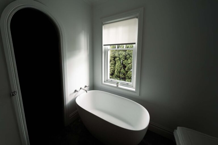 Desain Modern dan Elegan Motorized