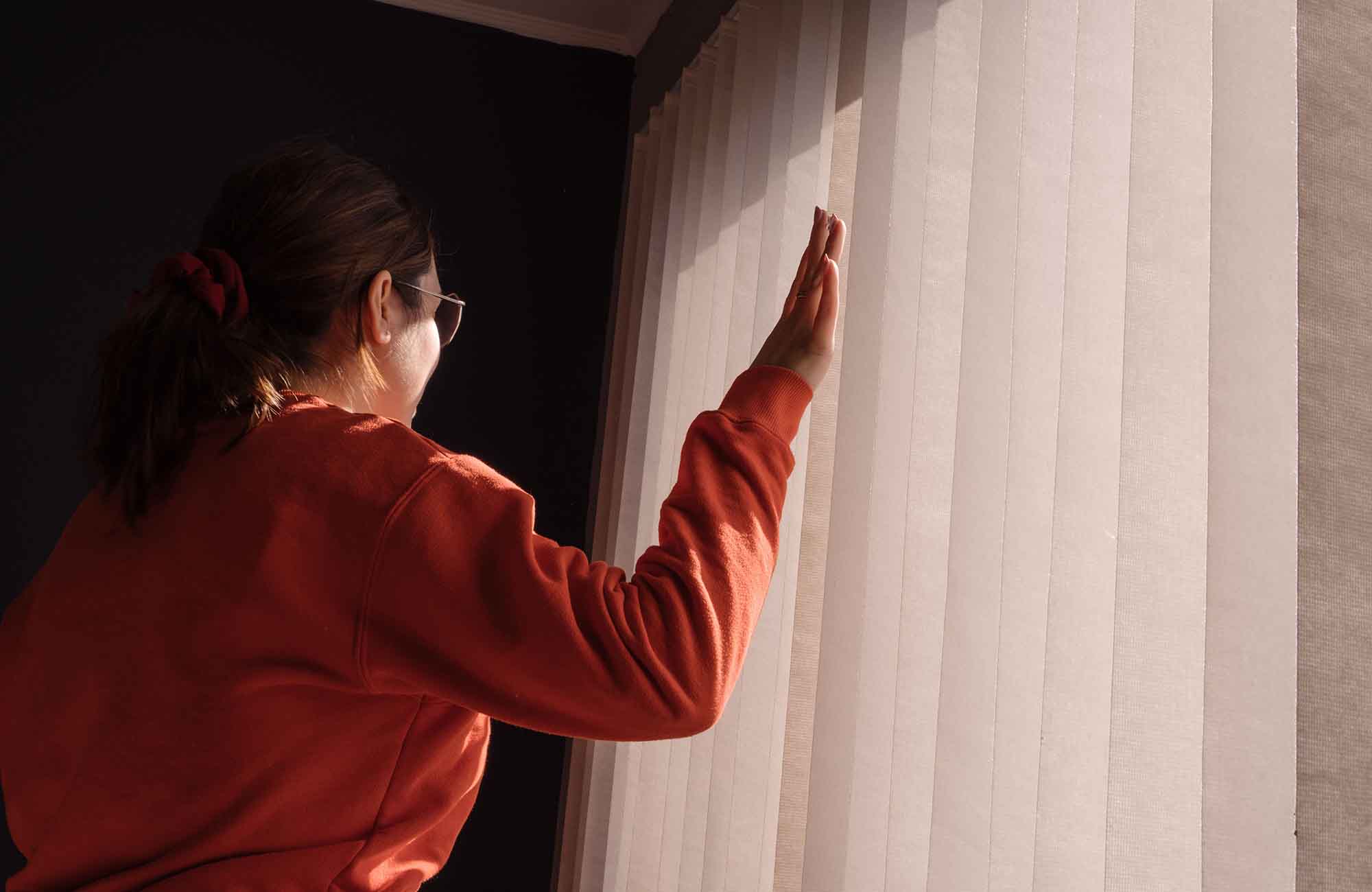 Vertical Blind Curtain: Solusi Modern untuk Tampilan Interior yang ...