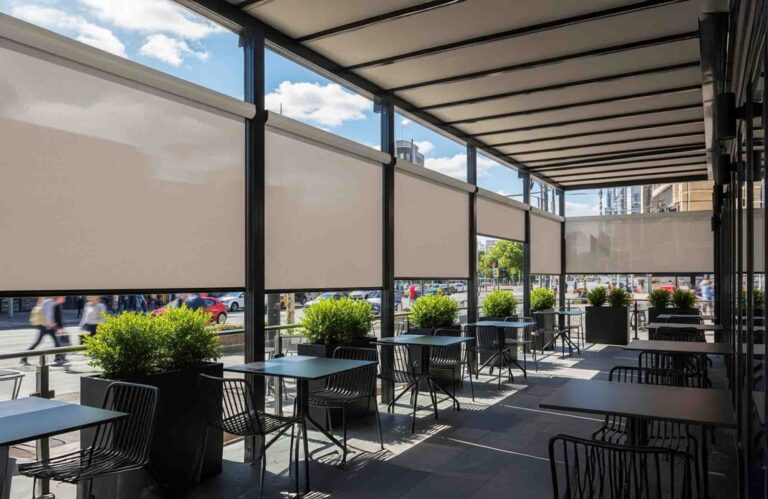 Outdoor Roller Blind untuk Kafe