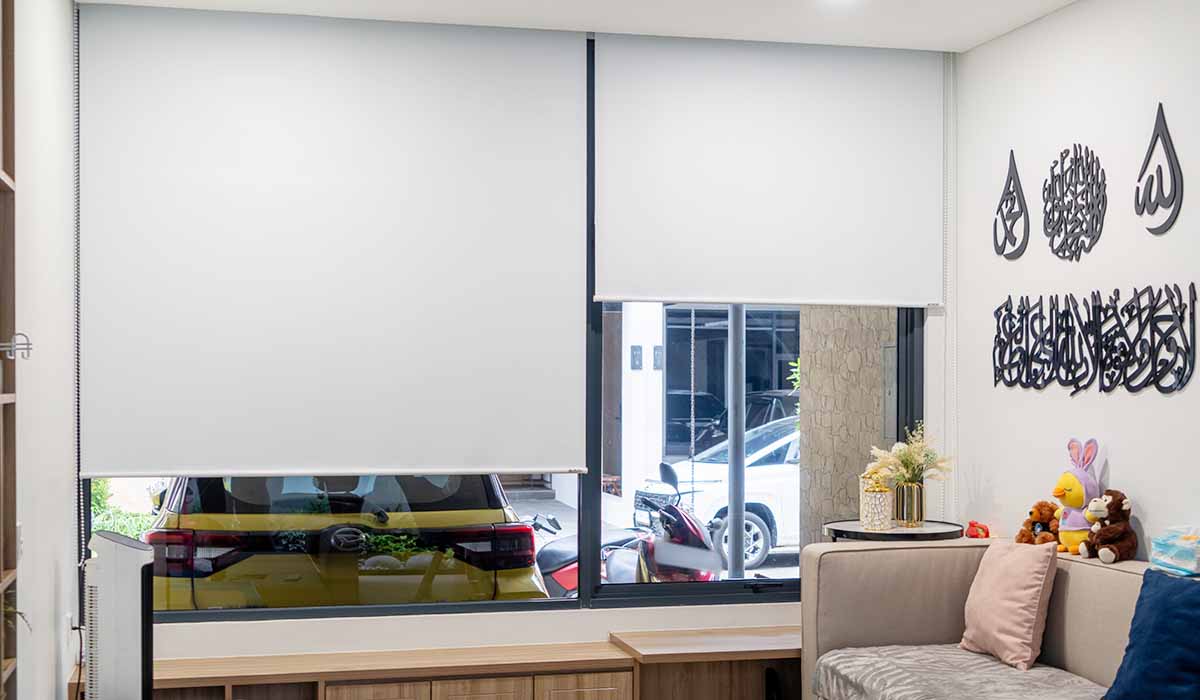 Shin Ichi Roller Blind